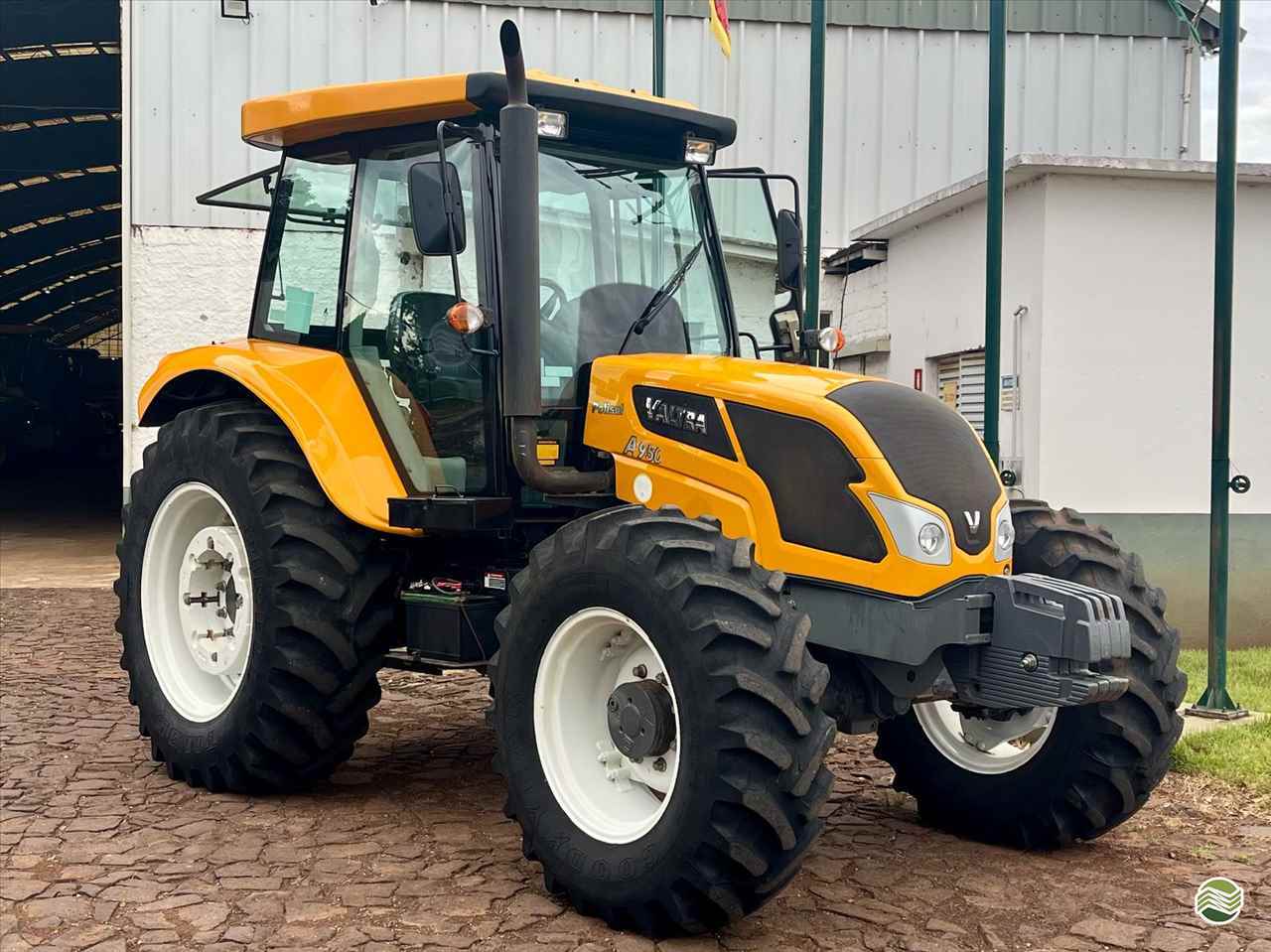 VALTRA A950 de Comatral Caminhões e Máquinas Agrícolas
